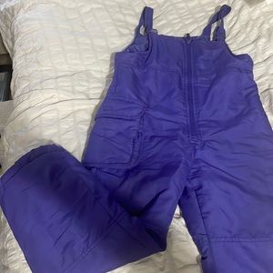 Girls London Fog size 7/8 purple snowsuit. Worn 1 season. Perfect 4 the price!